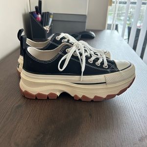 Converse React Low-Top Platform